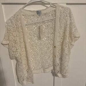 Blue Rain Cream Cropped Boxy Blouse